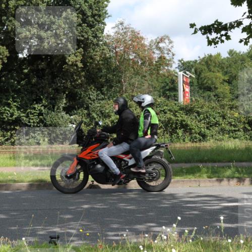 10.08.2025 - GEWOBA Citytriathlon Bremen Yannick Fuchs http://msf.ph/oto/8566351 10.08.2025 12:15:55 Radfahren 600, 626, 654, 682, 686, 707, 715, 824, 836, 839, 840, 859, 891, 1016, 1022 meine-sportfotos.de