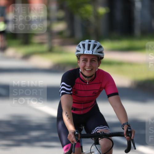 10.08.2025 - GEWOBA Citytriathlon Bremen Yannick Fuchs http://msf.ph/oto/8566356 10.08.2025 14:56:49 Radfahren 299, 392, 435 meine-sportfotos.de