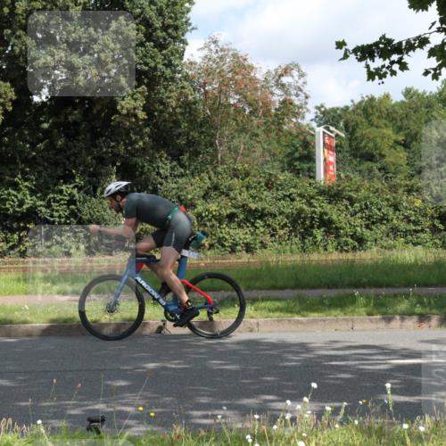 10.08.2025 - GEWOBA Citytriathlon Bremen Yannick Fuchs http://msf.ph/oto/8566361 10.08.2025 12:16:01 Radfahren 600, 654, 682, 686, 707, 715, 824, 836, 840, 859, 891, 1016, 1022 meine-sportfotos.de