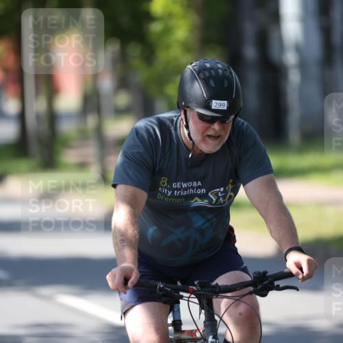 10.08.2025 - GEWOBA Citytriathlon Bremen Yannick Fuchs http://msf.ph/oto/8566365 10.08.2025 14:56:56 Radfahren 299, 388, 392, 414, 435 meine-sportfotos.de