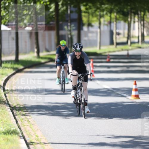 10.08.2025 - GEWOBA Citytriathlon Bremen Yannick Fuchs http://msf.ph/oto/8566379 10.08.2025 14:57:06 Radfahren 388, 414, 435 meine-sportfotos.de