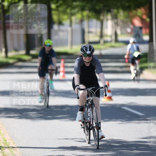 10.08.2025 - GEWOBA Citytriathlon Bremen Yannick Fuchs http://msf.ph/oto/8566383 10.08.2025 14:57:07 Radfahren 388, 414, 435 meine-sportfotos.de
