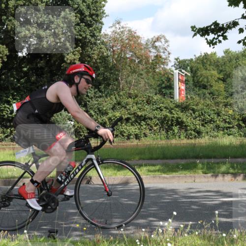 10.08.2025 - GEWOBA Citytriathlon Bremen Yannick Fuchs http://msf.ph/oto/8566397 10.08.2025 12:16:40 Radfahren 567, 742, 768, 783, 843, 902, 915, 1035, 1039 meine-sportfotos.de