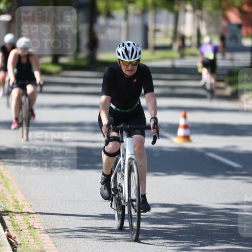 10.08.2025 - GEWOBA Citytriathlon Bremen Yannick Fuchs http://msf.ph/oto/8566415 10.08.2025 14:57:36 Radfahren 340, 398, 413, 420, 437, 452 meine-sportfotos.de