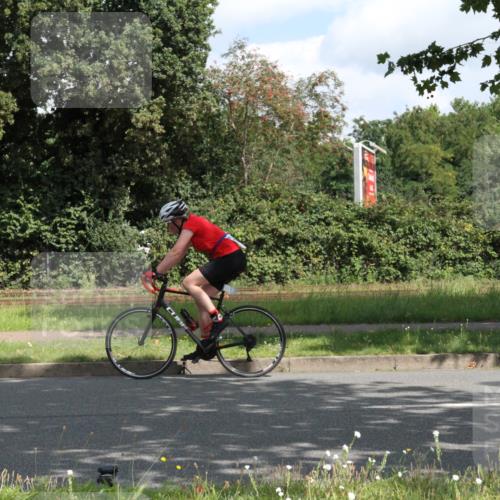 10.08.2025 - GEWOBA Citytriathlon Bremen Yannick Fuchs http://msf.ph/oto/8566416 10.08.2025 12:16:49 Radfahren 567, 742, 783, 822, 843, 877, 902, 915, 1010, 1035, 1039 meine-sportfotos.de