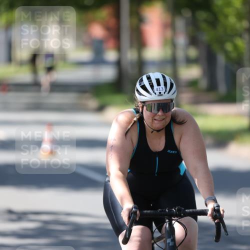 10.08.2025 - GEWOBA Citytriathlon Bremen Yannick Fuchs http://msf.ph/oto/8566430 10.08.2025 14:57:40 Radfahren 340, 398, 413, 420, 437, 452 meine-sportfotos.de