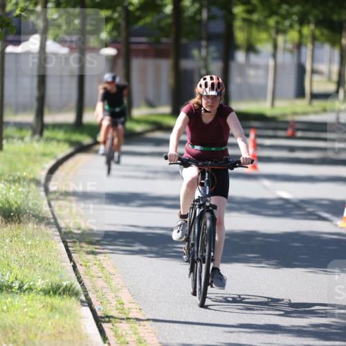 10.08.2025 - GEWOBA Citytriathlon Bremen Yannick Fuchs http://msf.ph/oto/8566447 10.08.2025 14:57:47 Radfahren 398, 420, 437, 452 meine-sportfotos.de