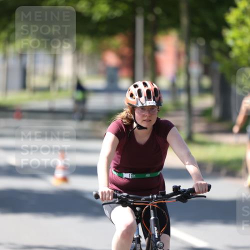 10.08.2025 - GEWOBA Citytriathlon Bremen Yannick Fuchs http://msf.ph/oto/8566453 10.08.2025 14:57:48 Radfahren 398, 420, 437, 452 meine-sportfotos.de