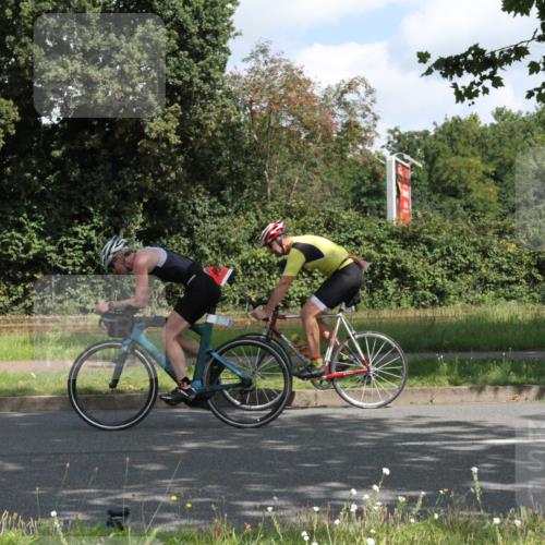 10.08.2025 - GEWOBA Citytriathlon Bremen Yannick Fuchs http://msf.ph/oto/8566454 10.08.2025 12:17:15 Radfahren 671, 856, 956, 1037 meine-sportfotos.de