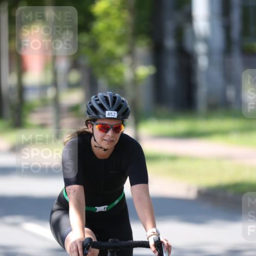 10.08.2025 - GEWOBA Citytriathlon Bremen Yannick Fuchs http://msf.ph/oto/8566466 10.08.2025 14:57:51 Radfahren 398, 420, 452 meine-sportfotos.de