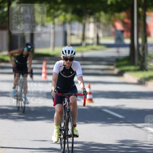 10.08.2025 - GEWOBA Citytriathlon Bremen Yannick Fuchs http://msf.ph/oto/8566485 10.08.2025 14:58:13 Radfahren 425, 512, 515 meine-sportfotos.de
