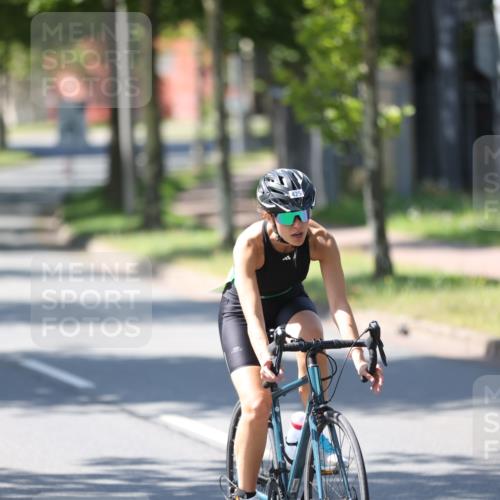 10.08.2025 - GEWOBA Citytriathlon Bremen Yannick Fuchs http://msf.ph/oto/8566491 10.08.2025 14:58:15 Radfahren 425, 512, 515 meine-sportfotos.de