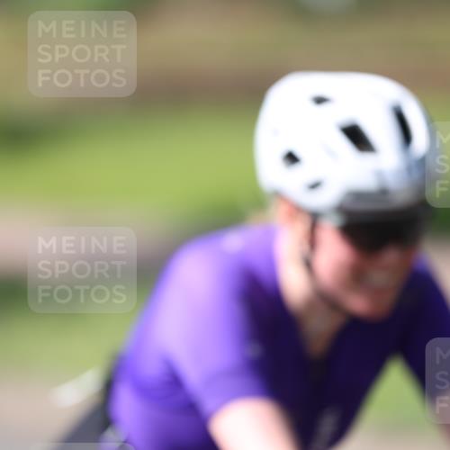 10.08.2025 - GEWOBA Citytriathlon Bremen Yannick Fuchs http://msf.ph/oto/8566504 10.08.2025 14:58:43 Radfahren 319, 421, 521 meine-sportfotos.de