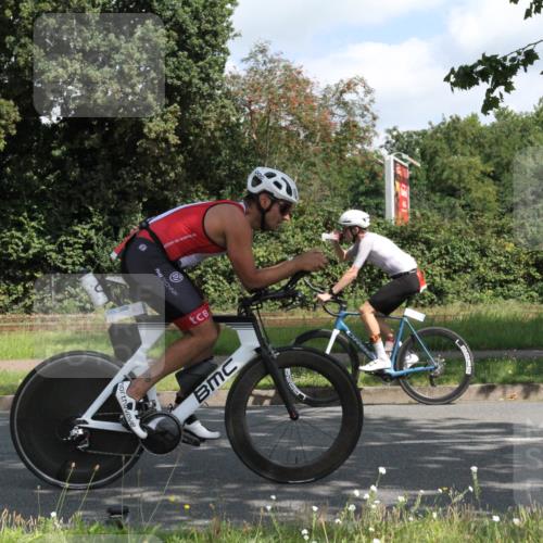 10.08.2025 - GEWOBA Citytriathlon Bremen Yannick Fuchs http://msf.ph/oto/8566512 10.08.2025 12:17:49 Radfahren 560, 566, 741, 765, 766, 933, 1025 meine-sportfotos.de
