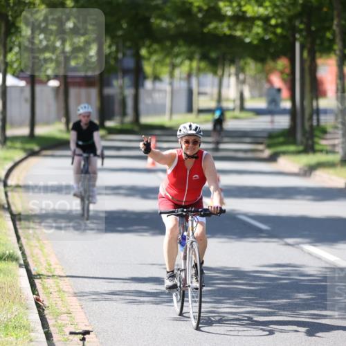 10.08.2025 - GEWOBA Citytriathlon Bremen Yannick Fuchs http://msf.ph/oto/8566520 10.08.2025 14:59:47 Radfahren 380 meine-sportfotos.de