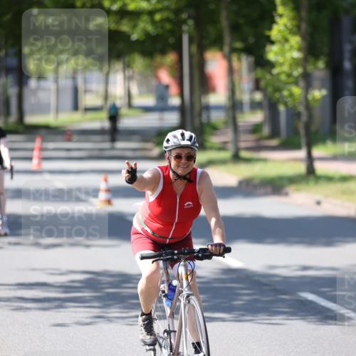 10.08.2025 - GEWOBA Citytriathlon Bremen Yannick Fuchs http://msf.ph/oto/8566525 10.08.2025 14:59:47 Radfahren 380 meine-sportfotos.de