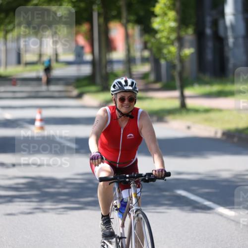 10.08.2025 - GEWOBA Citytriathlon Bremen Yannick Fuchs http://msf.ph/oto/8566527 10.08.2025 14:59:48 Radfahren 380 meine-sportfotos.de