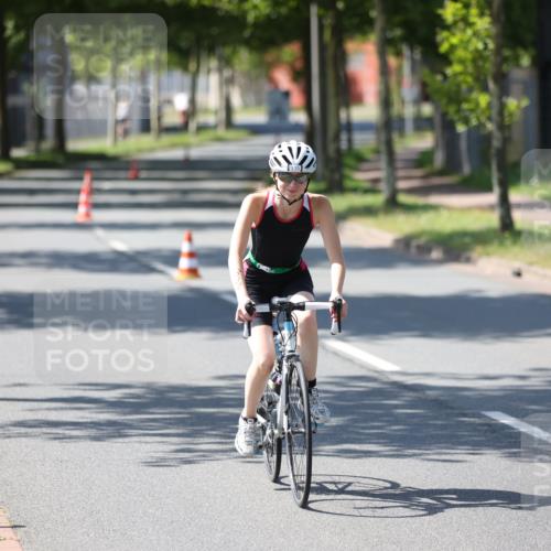 10.08.2025 - GEWOBA Citytriathlon Bremen Yannick Fuchs http://msf.ph/oto/8566538 10.08.2025 15:00:06 Radfahren 339 meine-sportfotos.de