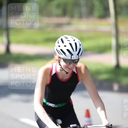 10.08.2025 - GEWOBA Citytriathlon Bremen Yannick Fuchs http://msf.ph/oto/8566543 10.08.2025 15:00:08 Radfahren 339 meine-sportfotos.de