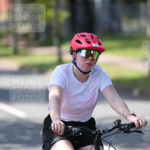 10.08.2025 - GEWOBA Citytriathlon Bremen Yannick Fuchs http://msf.ph/oto/8566552 10.08.2025 15:02:42 Radfahren 236, 391 meine-sportfotos.de