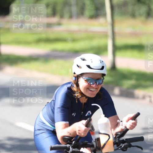 10.08.2025 - GEWOBA Citytriathlon Bremen Yannick Fuchs http://msf.ph/oto/8566590 10.08.2025 15:03:13 Radfahren 529 meine-sportfotos.de