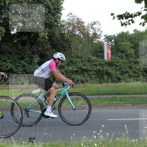 10.08.2025 - GEWOBA Citytriathlon Bremen Yannick Fuchs http://msf.ph/oto/8566604 10.08.2025 12:18:39 Radfahren 584, 637, 642, 652, 678, 680, 759, 781, 789, 790, 855, 919, 1015, 1018, 1029 meine-sportfotos.de