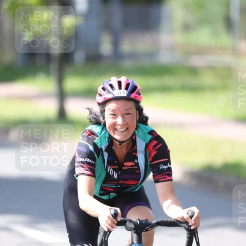 10.08.2025 - GEWOBA Citytriathlon Bremen Yannick Fuchs http://msf.ph/oto/8566610 10.08.2025 15:05:34 Radfahren 513 meine-sportfotos.de