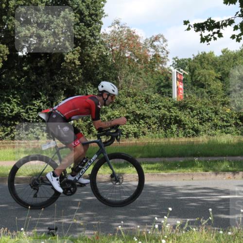 10.08.2025 - GEWOBA Citytriathlon Bremen Yannick Fuchs http://msf.ph/oto/8566626 10.08.2025 12:18:53 Radfahren 556, 642, 652, 789, 790, 825, 853, 978, 982, 1015, 1018, 1029 meine-sportfotos.de