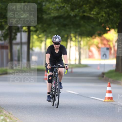 10.08.2025 - GEWOBA Citytriathlon Bremen Yannick Fuchs http://msf.ph/oto/8566636 10.08.2025 15:08:57 Radfahren 383 meine-sportfotos.de