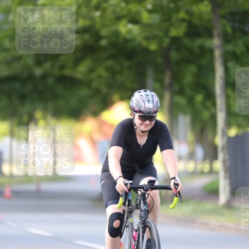 10.08.2025 - GEWOBA Citytriathlon Bremen Yannick Fuchs http://msf.ph/oto/8566638 10.08.2025 15:08:58 Radfahren 383 meine-sportfotos.de