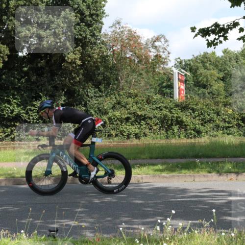 10.08.2025 - GEWOBA Citytriathlon Bremen Yannick Fuchs http://msf.ph/oto/8566644 10.08.2025 12:19:10 Radfahren 709, 750, 804, 978, 982 meine-sportfotos.de