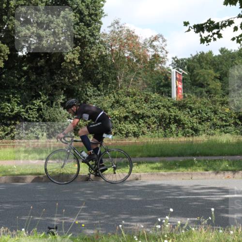 10.08.2025 - GEWOBA Citytriathlon Bremen Yannick Fuchs http://msf.ph/oto/8566649 10.08.2025 12:19:17 Radfahren 709, 750, 762, 804, 1033 meine-sportfotos.de