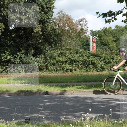 10.08.2025 - GEWOBA Citytriathlon Bremen Yannick Fuchs http://msf.ph/oto/8566693 10.08.2025 12:20:17 Radfahren 565, 570, 596, 639, 720, 782, 784, 844, 892, 920 meine-sportfotos.de