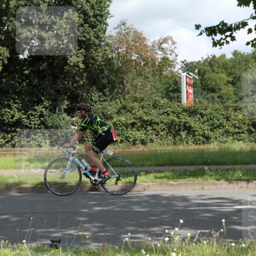 10.08.2025 - GEWOBA Citytriathlon Bremen Yannick Fuchs http://msf.ph/oto/8566701 10.08.2025 12:20:23 Radfahren 563, 565, 570, 596, 631, 720, 734, 844, 892 meine-sportfotos.de