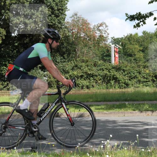 10.08.2025 - GEWOBA Citytriathlon Bremen Yannick Fuchs http://msf.ph/oto/8566703 10.08.2025 12:20:29 Radfahren 563, 565, 570, 596, 631, 720, 734, 829, 892, 900 meine-sportfotos.de