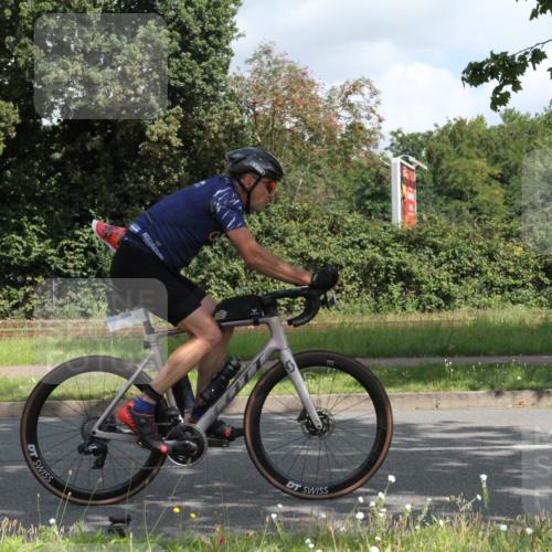 10.08.2025 - GEWOBA Citytriathlon Bremen Yannick Fuchs http://msf.ph/oto/8566710 10.08.2025 12:20:38 Radfahren 563, 596, 631, 734, 829, 900, 940 meine-sportfotos.de