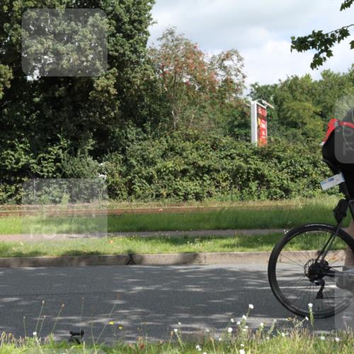 10.08.2025 - GEWOBA Citytriathlon Bremen Yannick Fuchs http://msf.ph/oto/8566717 10.08.2025 12:20:54 Radfahren 558, 581, 701, 772, 795, 899, 940, 1001 meine-sportfotos.de