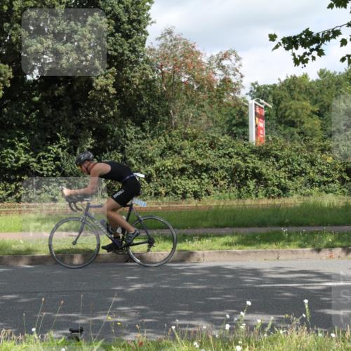 10.08.2025 - GEWOBA Citytriathlon Bremen Yannick Fuchs http://msf.ph/oto/8566724 10.08.2025 12:21:04 Radfahren 555, 558, 581, 662, 701, 758, 772, 795, 813, 869, 899, 969, 1001, 1002 meine-sportfotos.de