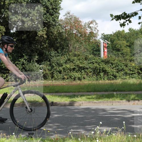 10.08.2025 - GEWOBA Citytriathlon Bremen Yannick Fuchs http://msf.ph/oto/8566780 10.08.2025 12:21:29 Radfahren 618, 761, 785, 913, 923, 949, 975 meine-sportfotos.de
