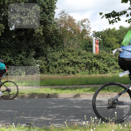 10.08.2025 - GEWOBA Citytriathlon Bremen Yannick Fuchs http://msf.ph/oto/8566834 10.08.2025 12:23:25 Radfahren 589, 606, 638, 696, 740, 754, 802, 921, 934, 945, 953 meine-sportfotos.de