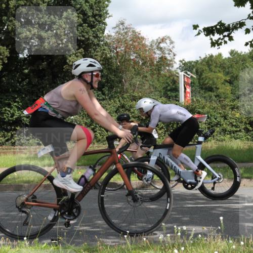 10.08.2025 - GEWOBA Citytriathlon Bremen Yannick Fuchs http://msf.ph/oto/8566847 10.08.2025 12:23:35 Radfahren 696, 746, 754, 797, 802, 831, 945, 953, 983 meine-sportfotos.de