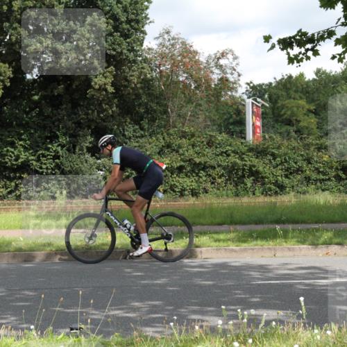 10.08.2025 - GEWOBA Citytriathlon Bremen Yannick Fuchs http://msf.ph/oto/8566862 10.08.2025 12:23:42 Radfahren 721, 746, 797, 831, 945, 983 meine-sportfotos.de
