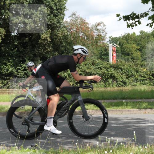 10.08.2025 - GEWOBA Citytriathlon Bremen Yannick Fuchs http://msf.ph/oto/8566865 10.08.2025 12:23:53 Radfahren 559, 706, 721, 746, 797, 815, 831, 879 meine-sportfotos.de