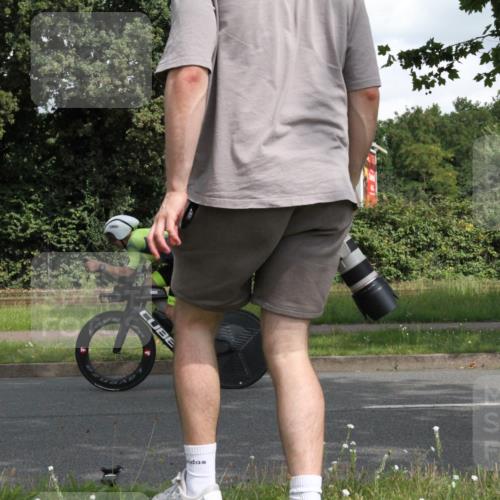 10.08.2025 - GEWOBA Citytriathlon Bremen Yannick Fuchs http://msf.ph/oto/8566878 10.08.2025 12:24:03 Radfahren 559, 614, 650, 706, 721, 815, 879, 1028 meine-sportfotos.de