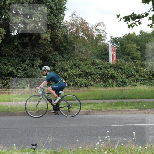 10.08.2025 - GEWOBA Citytriathlon Bremen Yannick Fuchs http://msf.ph/oto/8566885 10.08.2025 12:24:19 Radfahren 557, 613, 614, 623, 650, 723, 724, 779, 809, 883, 925, 944, 964, 1028, 1036 meine-sportfotos.de
