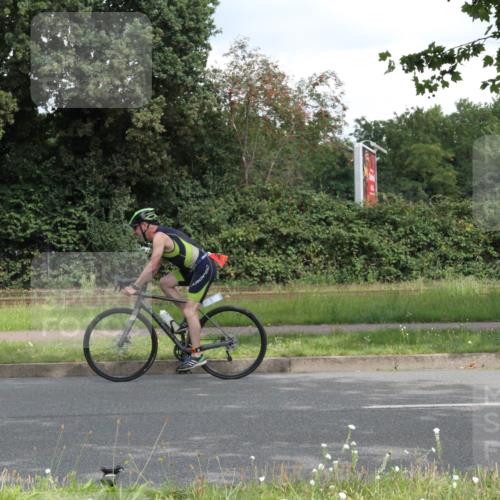 10.08.2025 - GEWOBA Citytriathlon Bremen Yannick Fuchs http://msf.ph/oto/8566887 10.08.2025 12:24:24 Radfahren 557, 613, 623, 650, 660, 705, 723, 724, 779, 809, 883, 925, 944, 964, 1028, 1036 meine-sportfotos.de
