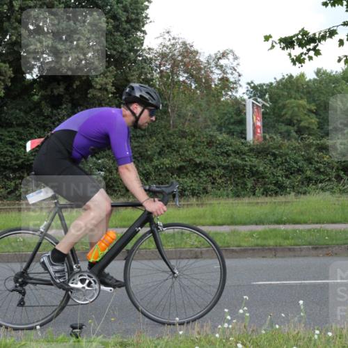 10.08.2025 - GEWOBA Citytriathlon Bremen Yannick Fuchs http://msf.ph/oto/8567047 10.08.2025 12:28:13 Radfahren 593, 612, 651, 676, 685, 697, 713, 716, 748, 812, 898, 907 meine-sportfotos.de