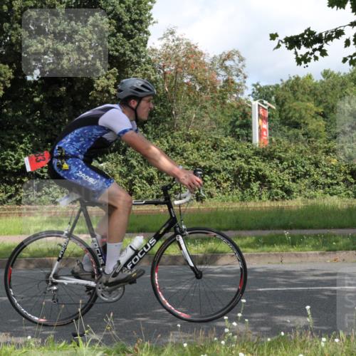 10.08.2025 - GEWOBA Citytriathlon Bremen Yannick Fuchs http://msf.ph/oto/8567141 10.08.2025 12:29:21 Radfahren 576, 583, 605, 656, 679, 687, 771, 799, 1007, 1030 meine-sportfotos.de