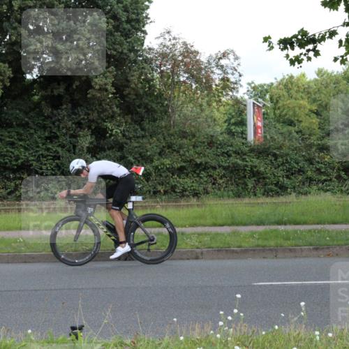 10.08.2025 - GEWOBA Citytriathlon Bremen Yannick Fuchs http://msf.ph/oto/8567162 10.08.2025 12:29:54 Radfahren 640, 675, 688, 699, 717, 751, 769, 875, 942, 960 meine-sportfotos.de