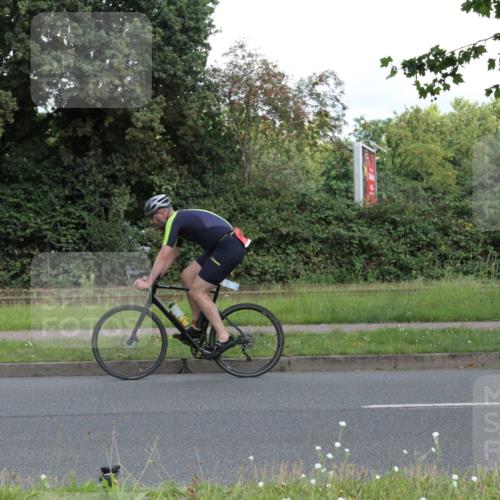 10.08.2025 - GEWOBA Citytriathlon Bremen Yannick Fuchs http://msf.ph/oto/8567166 10.08.2025 12:29:58 Radfahren 640, 675, 688, 699, 717, 751, 760, 769, 875, 942, 960 meine-sportfotos.de